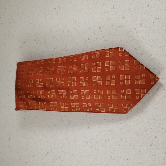 Kenneth Cole Reaction Rustic Silk Dress Necktie - Picture 2 of 7